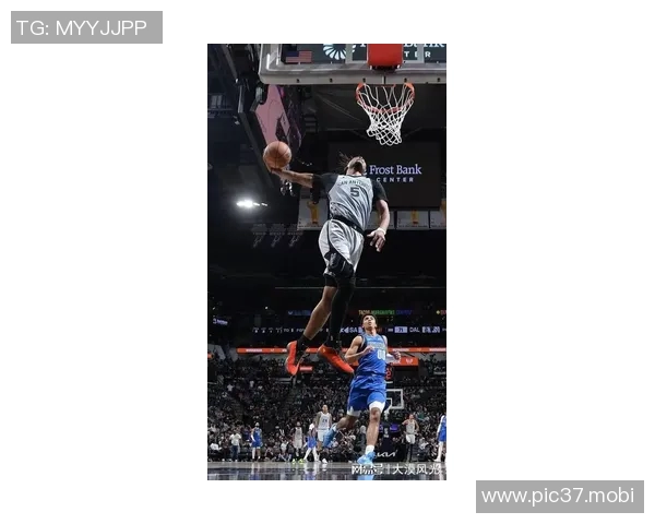 [2026年02月08日]NBA今日快讯：卡斯尔40+三双封神，马刺背靠背再胜独行侠